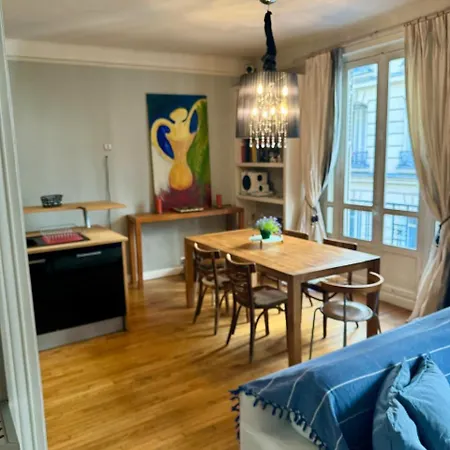Appartement De 2 Chambres Au Coeur De Parijs Buitenkant foto