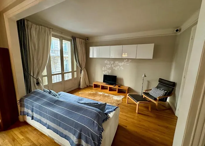 Appartement De 2 Chambres Au Coeur De Paris